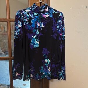 NWOT Susan Graver High Neck Floral Top!  Size Small